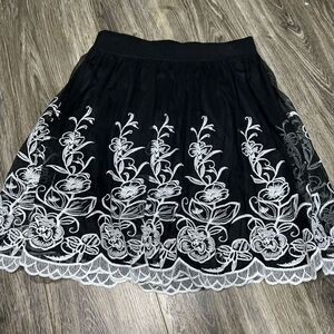ALFANI Women's Black Skirt w/ Embroidered Overlay and Scalloped Edge